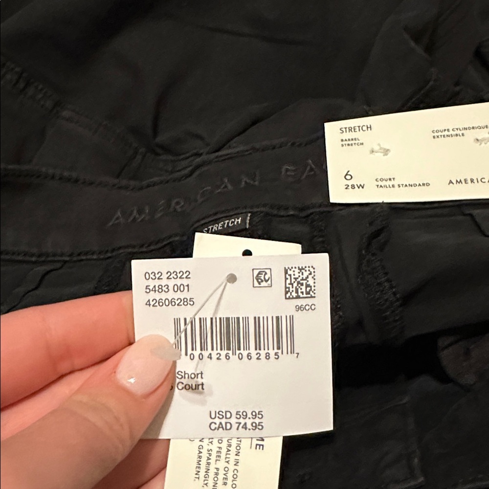 NWT American Eagle Barrel Pants Black Mid-Rise Size 6 Short - Picture 4 of 10